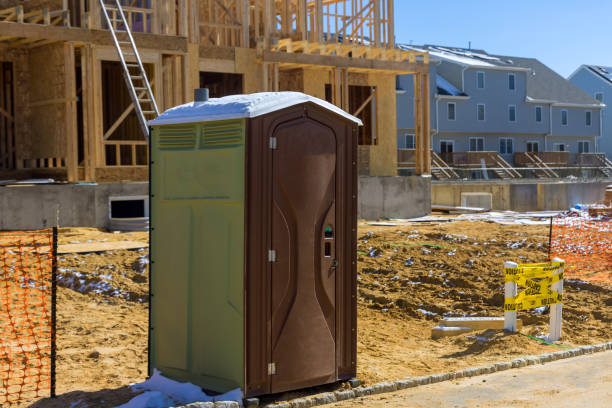 Porta potty delivery and setup in Frederick, OK